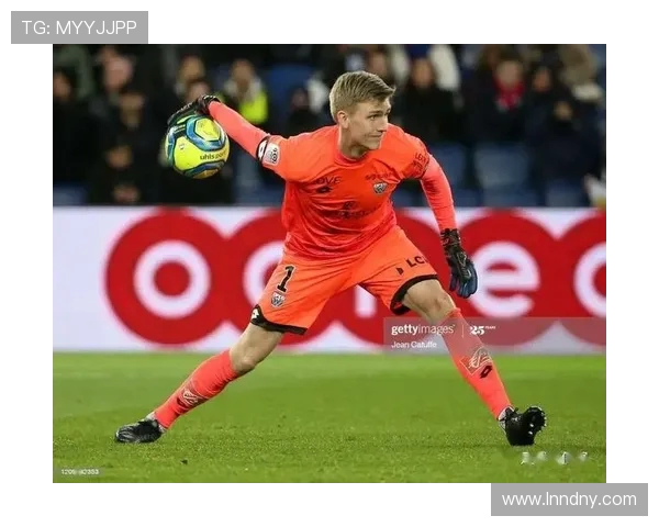 迈尼昂的崛起与挑战:从新星门将到世界级守护者的奋斗历程